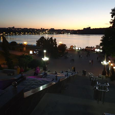 Стильна Квартира-Студія В Центрі Міста На Набережній Ternopil Oda fotoğraf