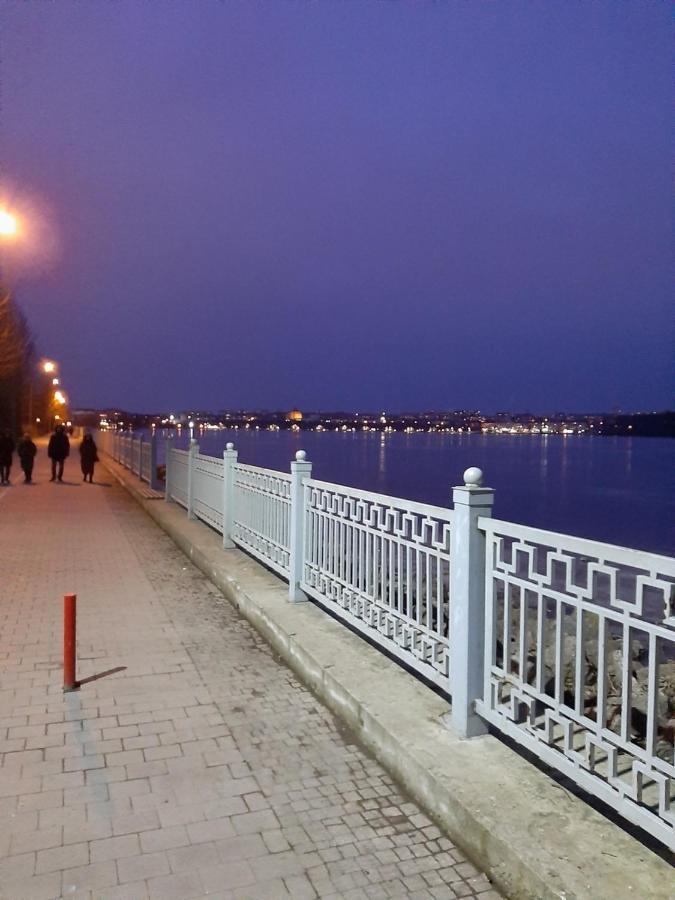 Стильна Квартира-Студія В Центрі Міста На Набережній Ternopil Dış mekan fotoğraf